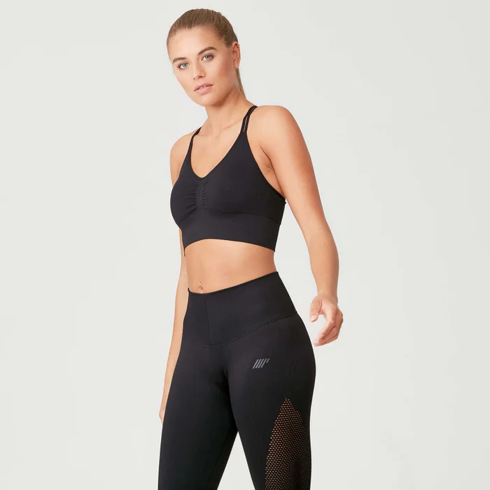 Bustieră mulată, fără cusături, pentru sport