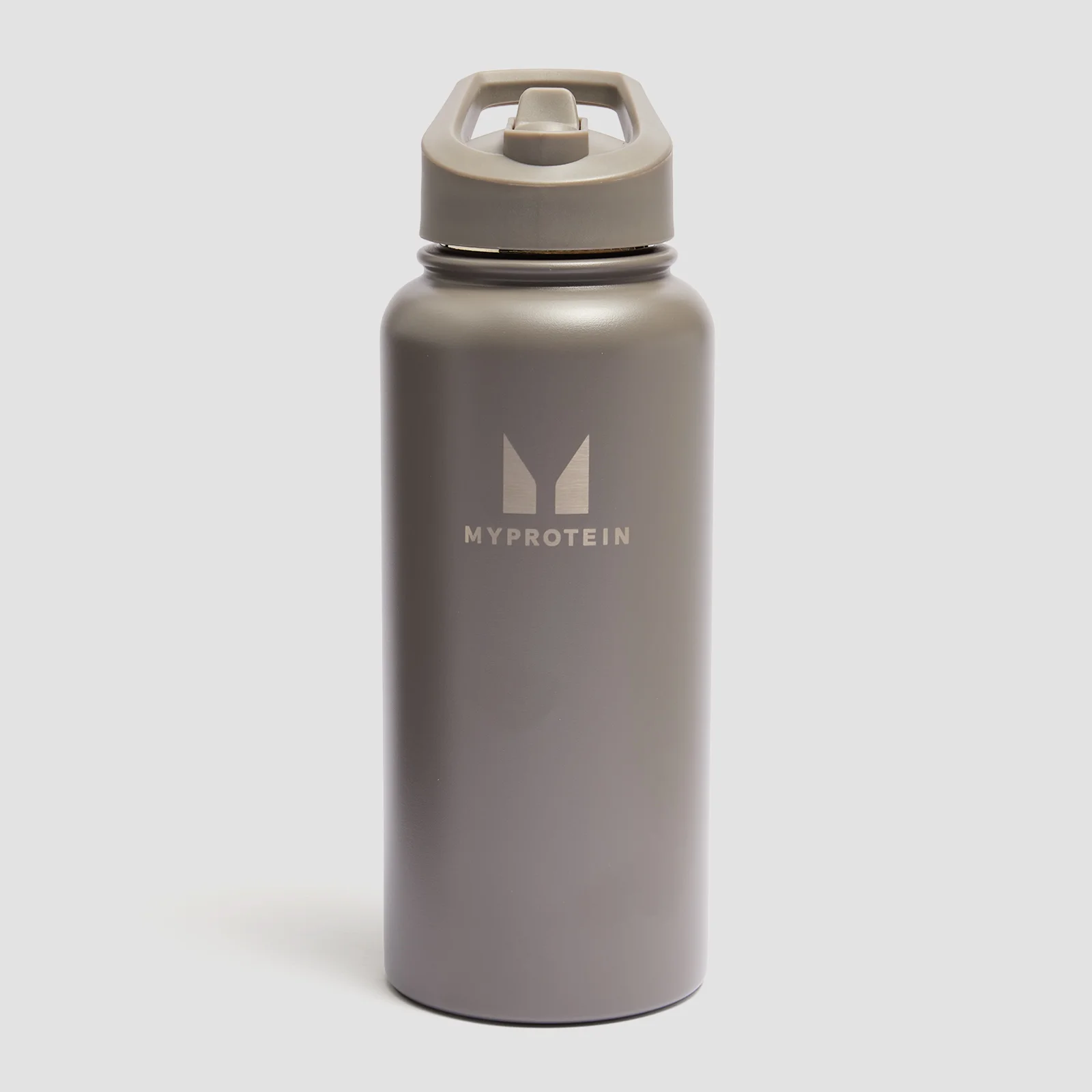 Sticlă Myprotein din Metal Reciclat cu Pai Rabatabil 1L - Truffle Închis Imagine 1